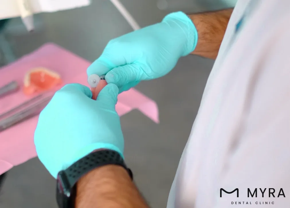 how much do dentures typically cost in the usa?