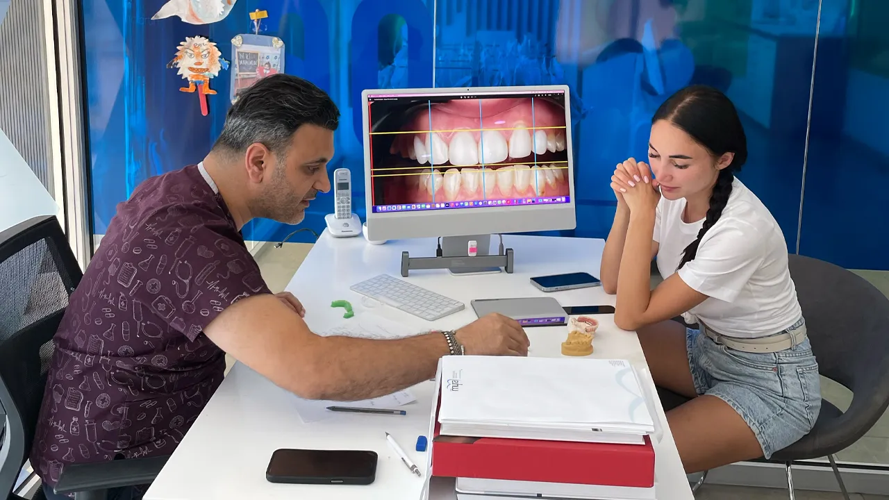 Dentist In Turkey: Advantages And Disadvantages Of Getting New Teeth In Turkey